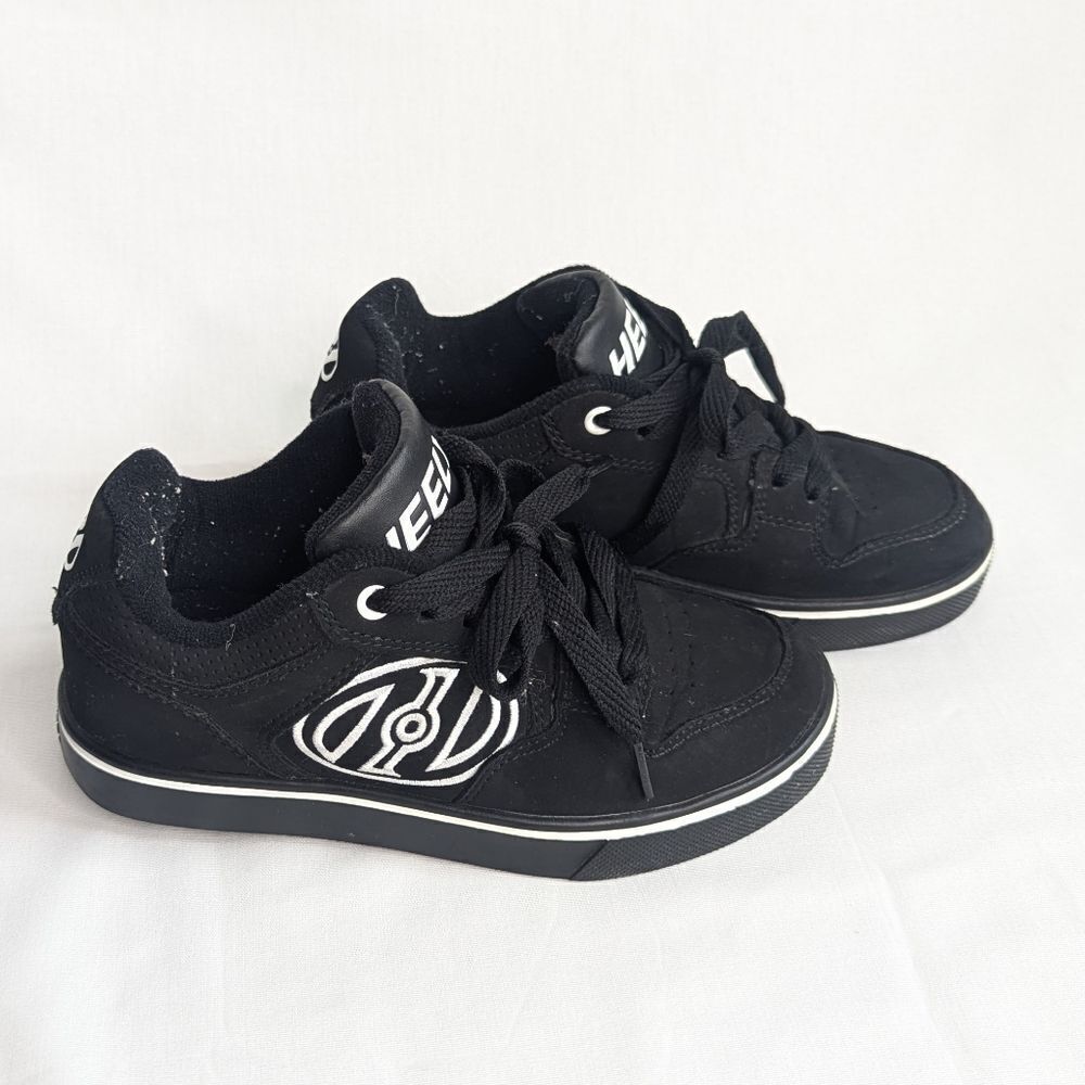 Heelys Black and White Skate Sneakers Size 2